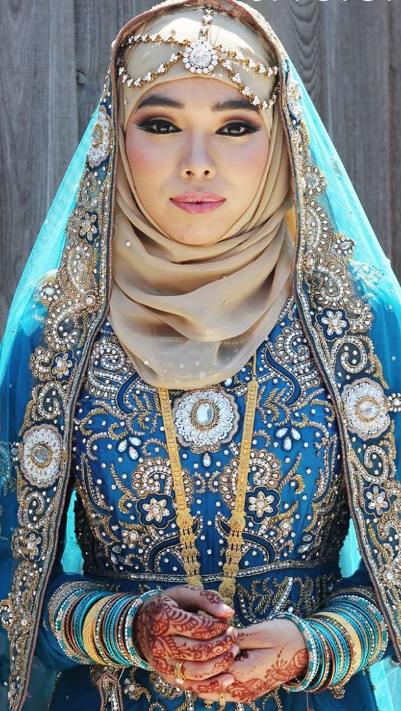 Arabian Bride Dressed for Wedding - Asian Wedding Tradition | Blurbgeek