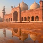 Badshahi Mosque Wonder of Mughal Era – Places to Visit in Lahore