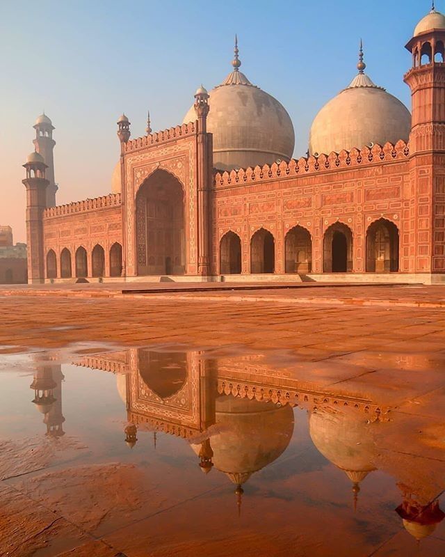 Badshahi Mosque Wonder of Mughal Era