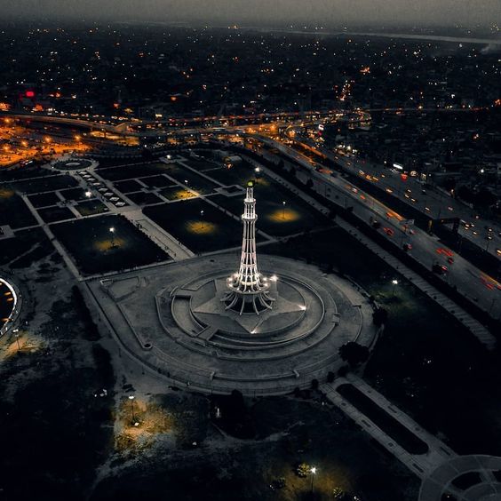 places in lahore to visit at night