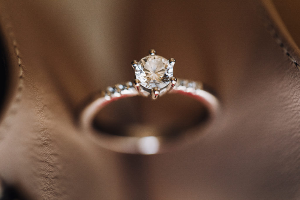 engagement ring with a diamond | Blurbgeek