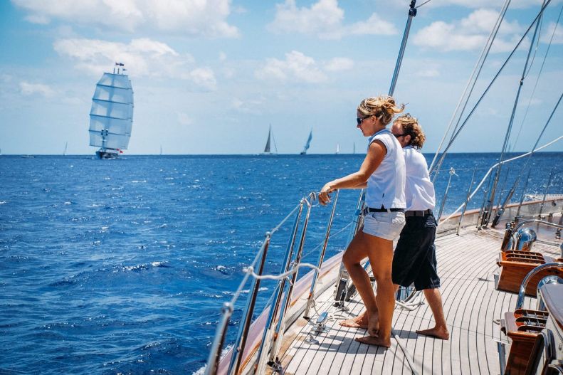 Yacht sailing jobs - One of the most paying jobs | Blurbgeek